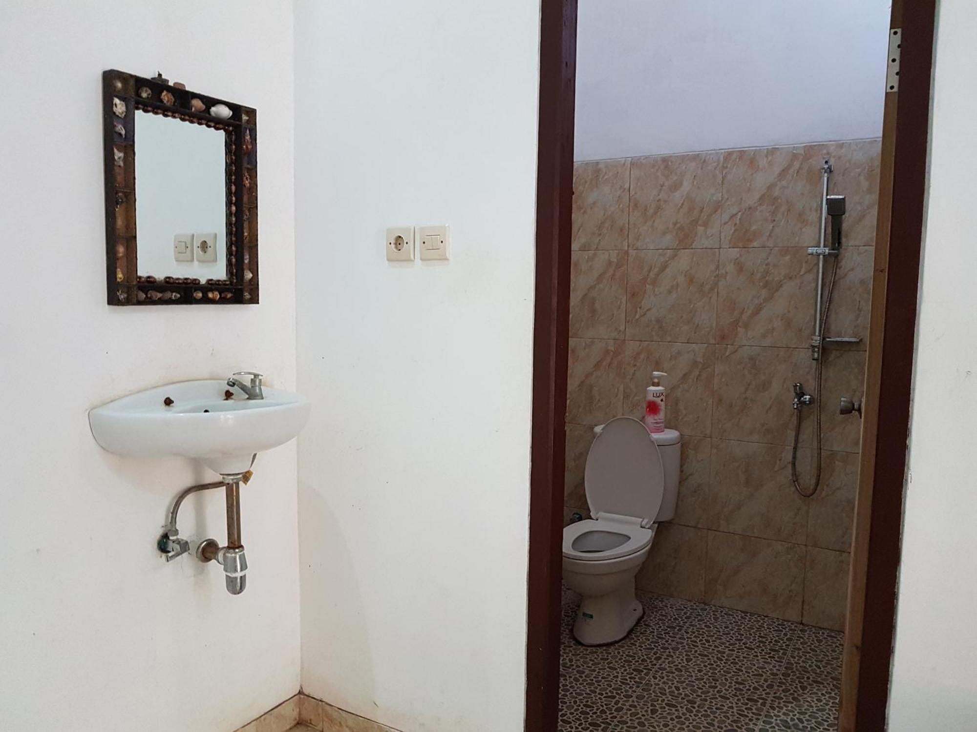 Red Island Bungalows Pasanggaran Phòng bức ảnh
